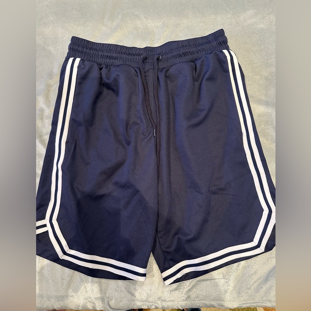 SPALDING Boys Size Youth Small Navy & White Athletic Shorts